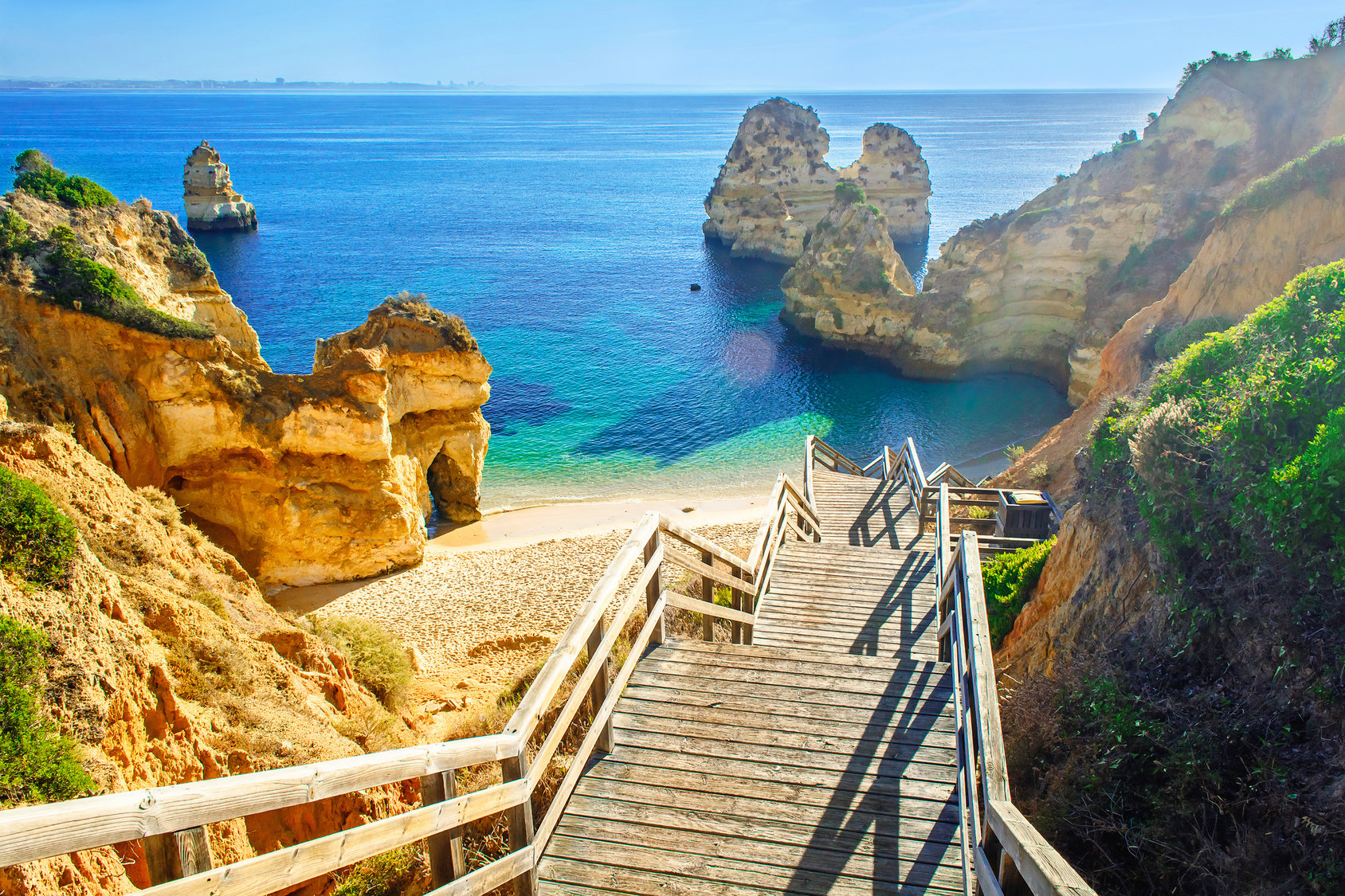 Saiba tudo sobre morar em Algarve